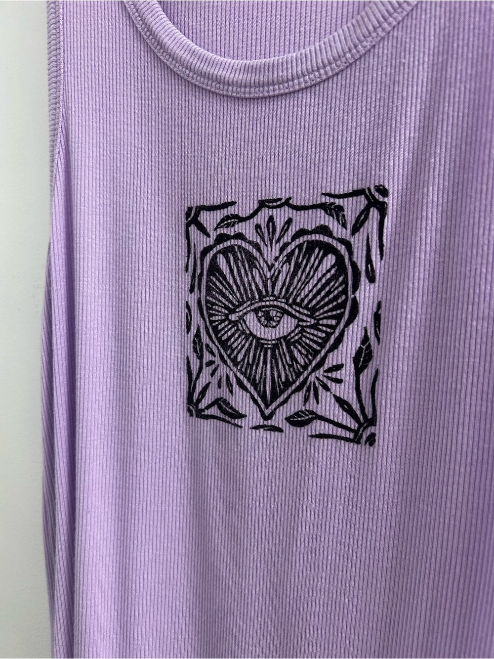 No Boundaries Lavender Ribbed Tank with Black Heart-Eye Graphic